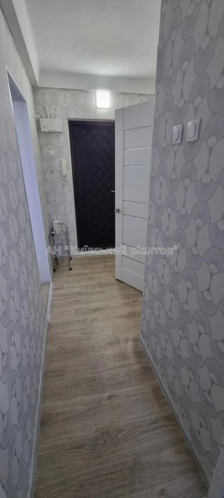 Довгострокова оренда 1-кімнатної квартири на вул. Юрія Шумсь