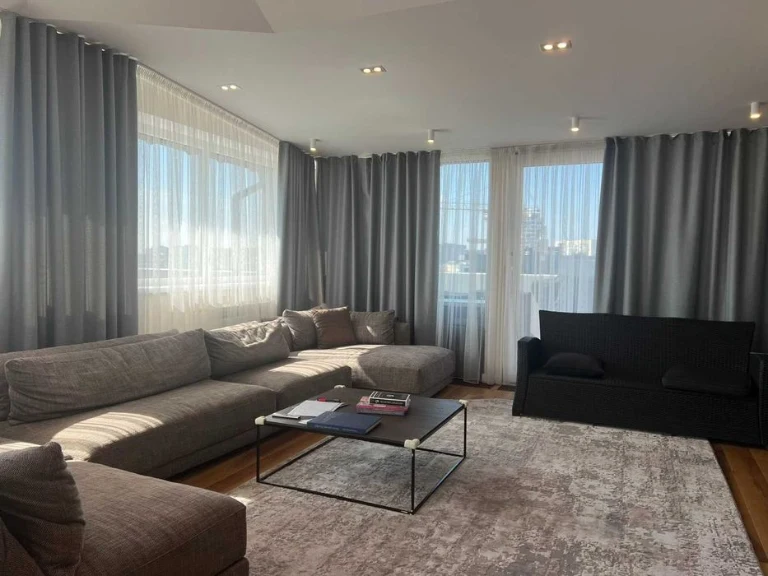 (5) Продам 4к квартиру в центре Винницы 8116