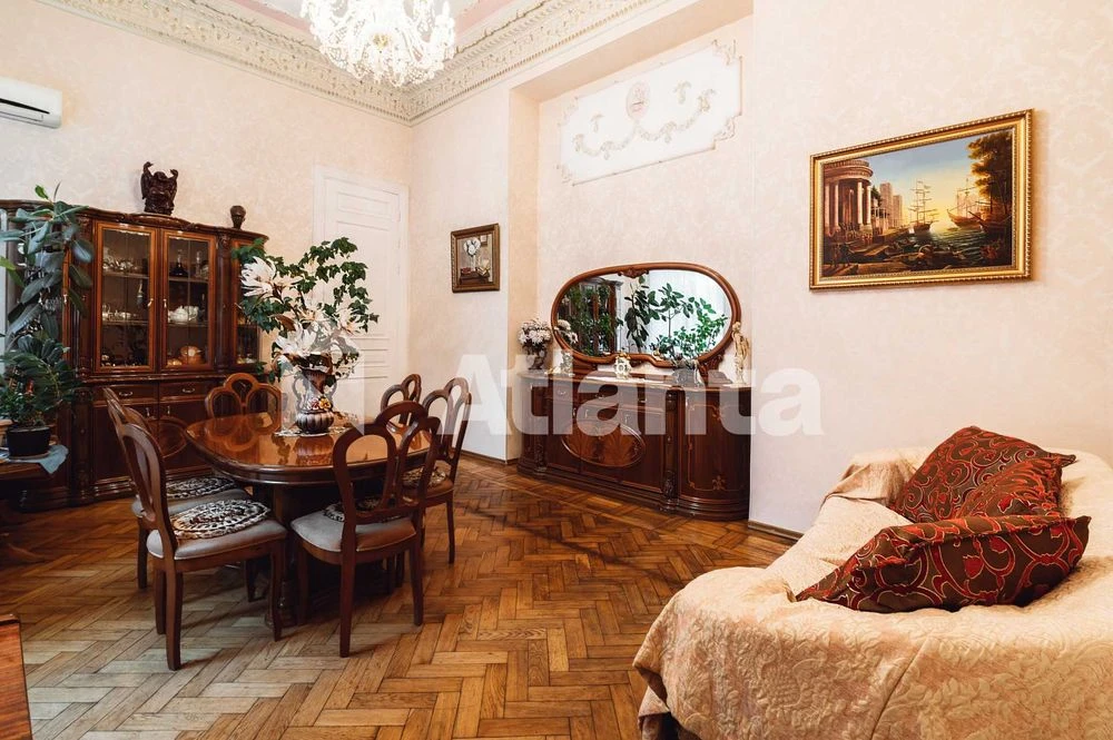3-кімнатна квартира 99 м² у Одесса