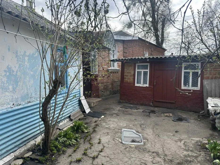 Продам пів будинку в центрі м. Суми - вулиця  Засумська