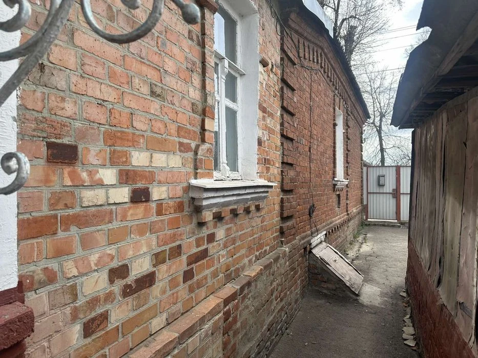 Продам пів будинку в центрі м. Суми - вулиця  Засумська