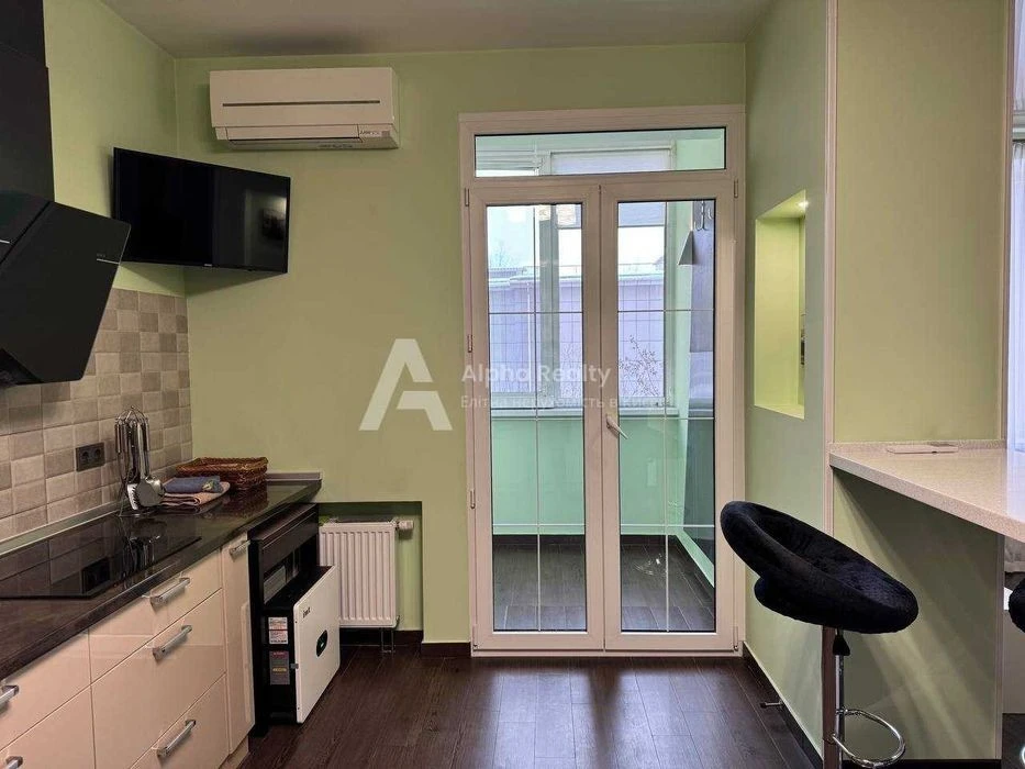Без% Тютюнника Барбюса 5в 2к 68м2 паркінг ліфт працює ІНВЕРТ