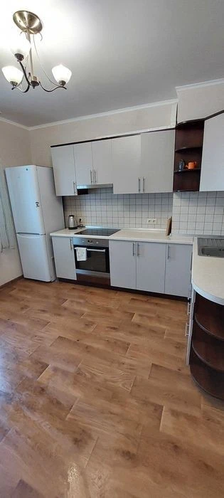Сдам 2-ух комнатную квартиру в новом доме, проспект Науки, 5