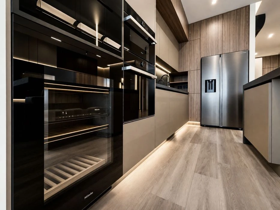 I am selling a 3-room apartment in the Geneva residential complex.