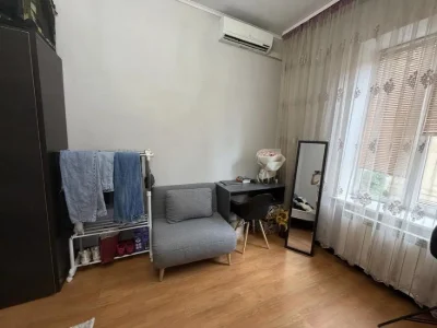 Продаж 2 кімн квартира 52.60 м² 3/3 ц вул .площа Івана Франк