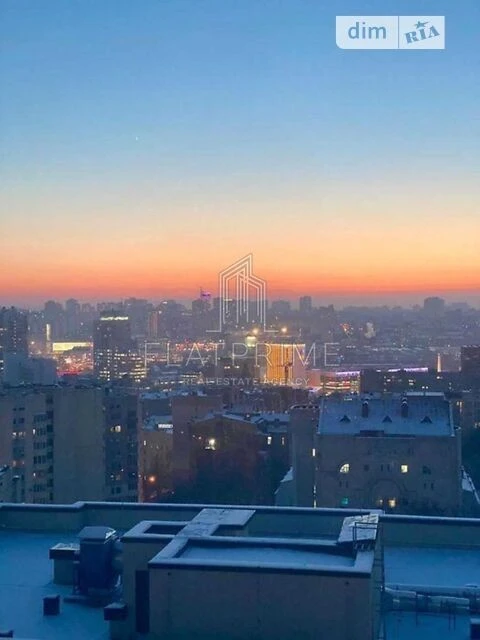 Продаж 2к квартири 71 кв. м на вул. Бульварно-Кудрявська 17