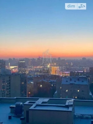 Продаж 2к квартири 71 кв. м на вул. Бульварно-Кудрявська 17