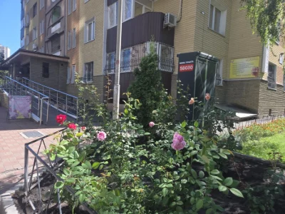 Продам простору квартиру на Позняках 53кв.м вул. Урлівська R