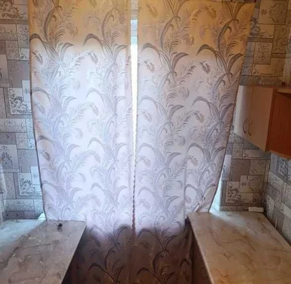 Продам 1 к. кв. пл. 30 м², Західний ж/м, житловий стан, 1 по