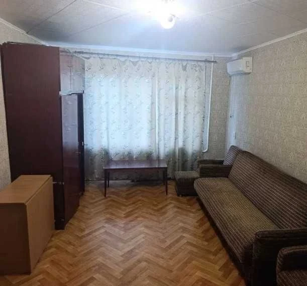 Продам 1 к. кв. пл. 30 м², Західний ж/м, житловий стан, 1 по