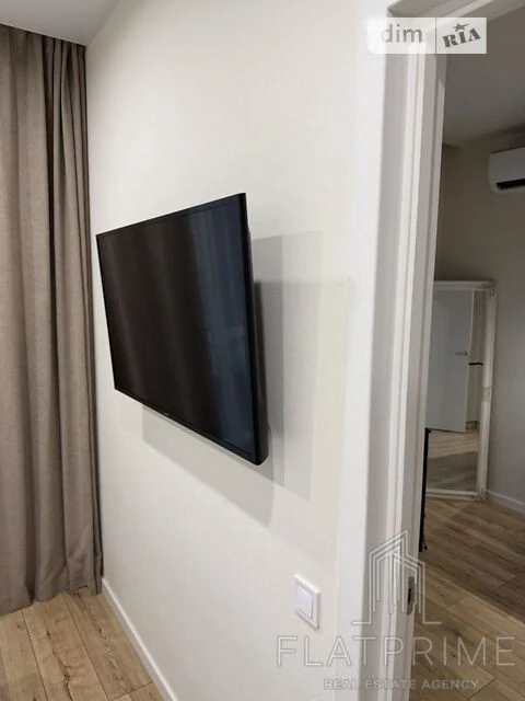 Продаж 1к квартири 33 кв. м на вул. Ісмаїла Гаспринського 3/