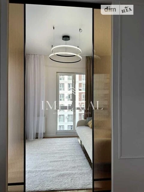 Продаж 2к квартири 41 кв. м на вул. Михайла Максимовича 28К