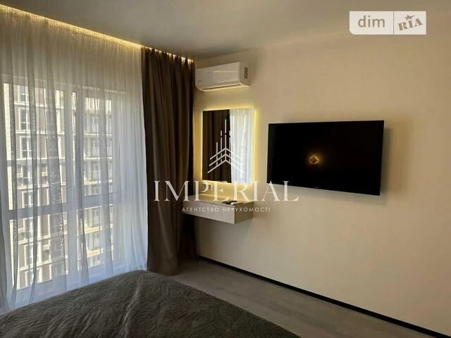Продаж 1к квартири 41 кв. м на вул. Михайла Максимовича 24В