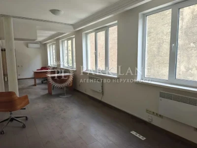 Продам квартиру на Володимирська, 51-53. метро Золоті Ворота