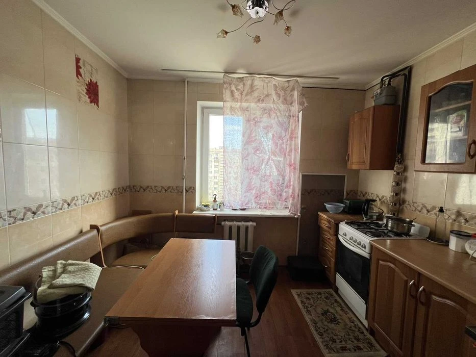 1 комнатная квартира, чешка, с мебелью, техникой Семена Пали