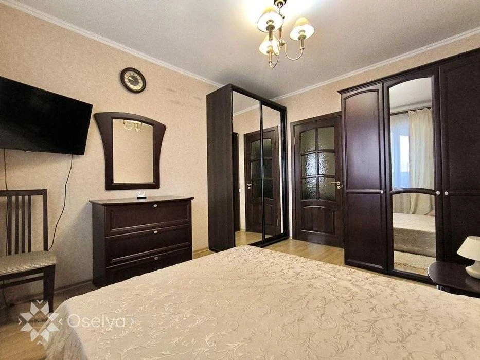 Продаж 2 кімнатної квартири з ремонтом в Києві 54 м2 Дарниць