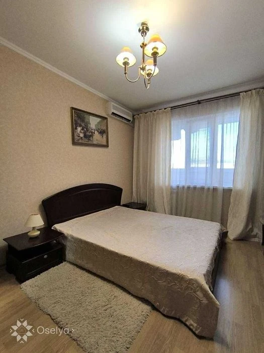 Продаж 2 кімнатної квартири з ремонтом в Києві 54 м2 Дарниць