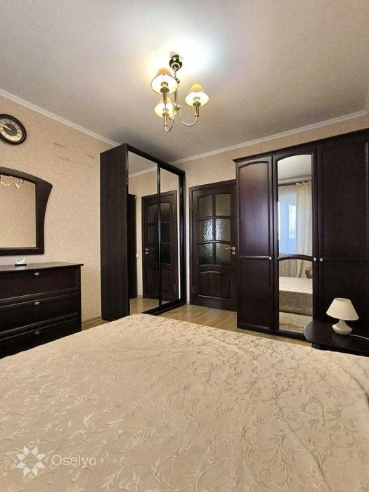 Продаж 2 кімнатної квартири з ремонтом в Києві 54 м2 Дарниць