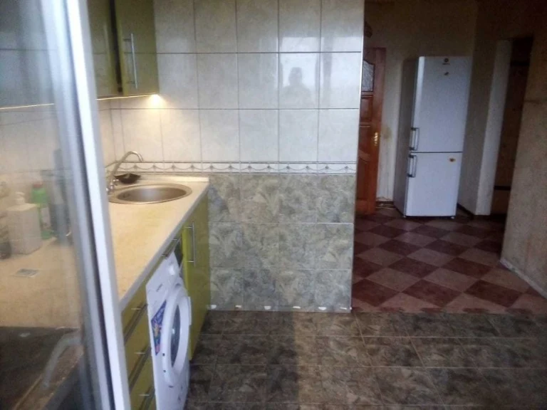Здам 2 кім. квартиру вул. Бальзака 10. М. Почайна 15хв