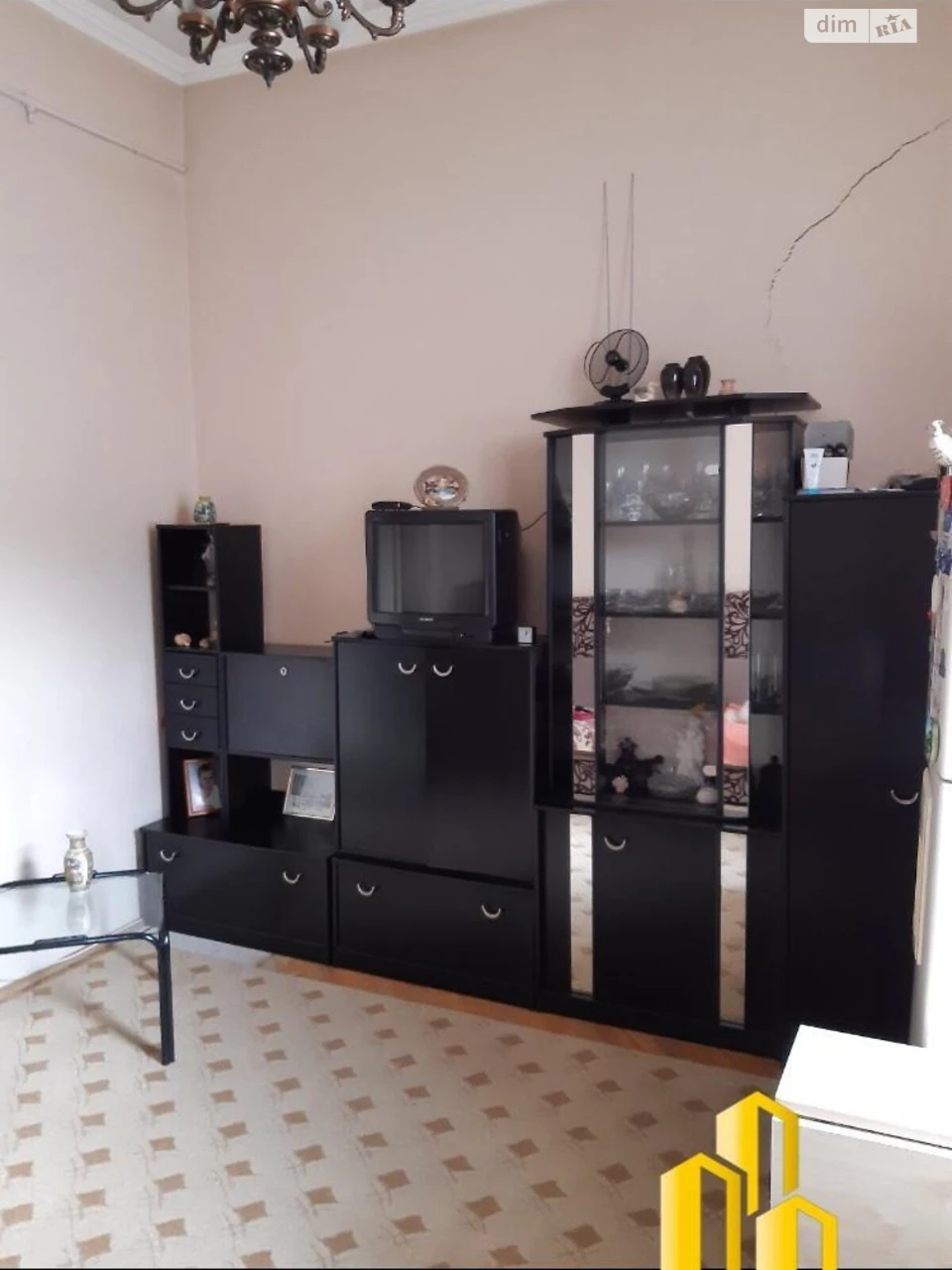 Продаж Квартира Площа Ринок