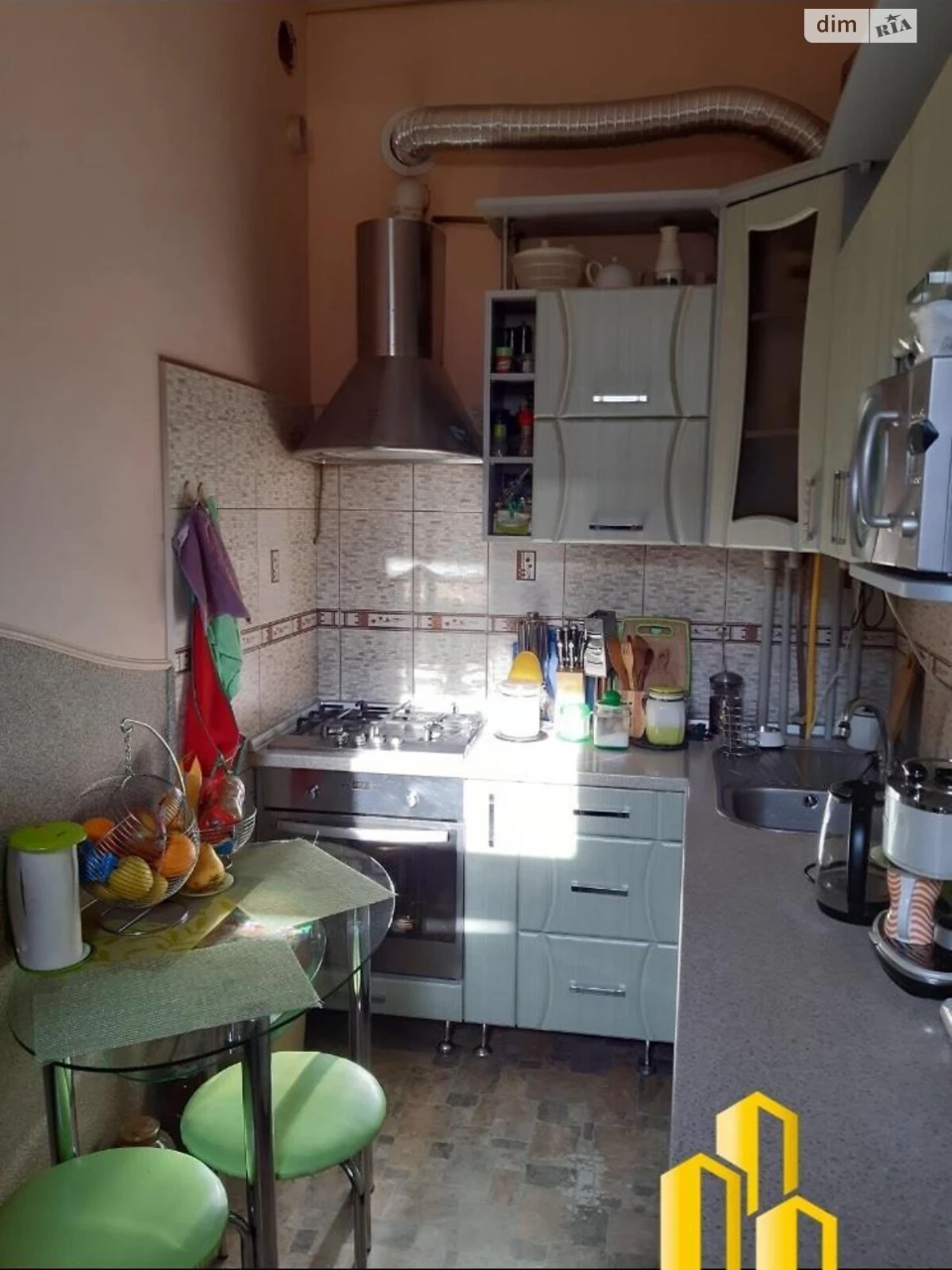Продаж Квартира Площа Ринок