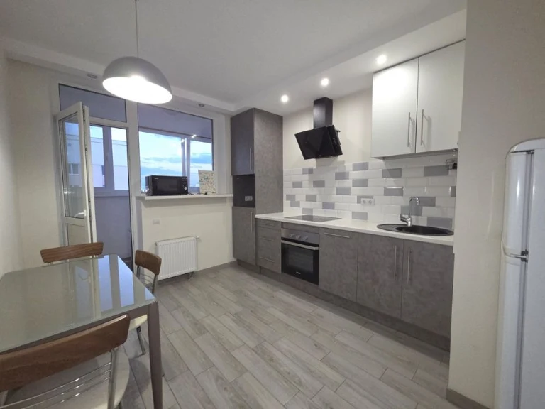Продам однокімнатна квартиру вул. Крушельницької 15а  Позняк