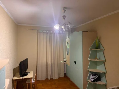 Продам  4 коинатную квартиру на  на Солнечном,пер. Белостоцк