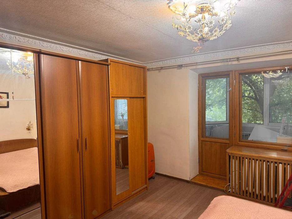 Продам  4 коинатную квартиру на  на Солнечном,пер. Белостоцк