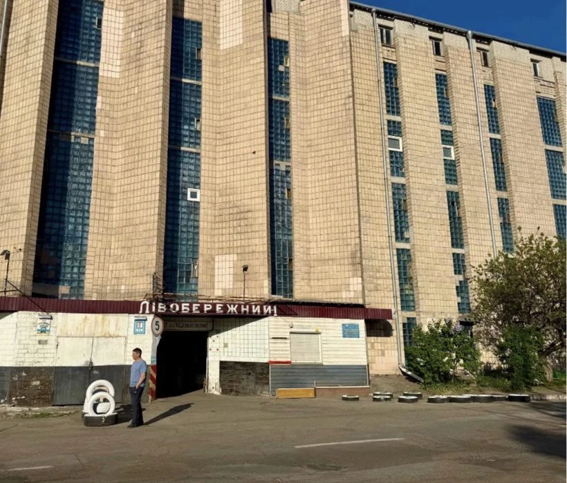 Продам паркінг ‼️гараж ‼️ГБК Лівобережний 18 м2  вул .Пантел