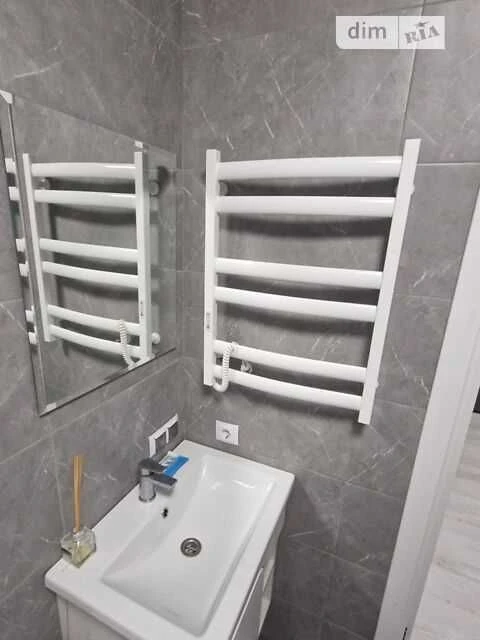 Продаж 1 кім квартири 44 м2. Ремонт. Лічильник на кв. Новобу