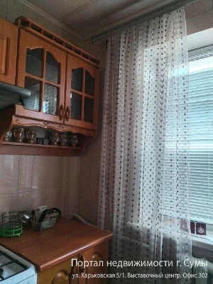 Продам 2 к. квартиру на Г. Крут, 70