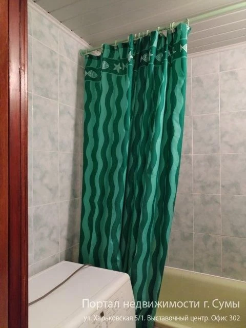 Продам 2 к. квартиру на Г. Крут, 70