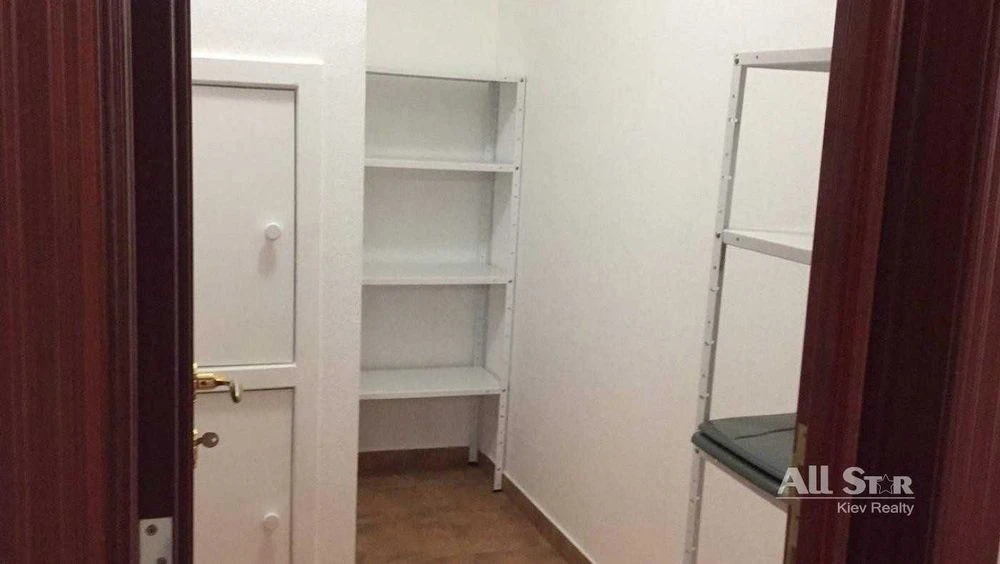 Оренда 4к квартири в Києві, Печерський р-н, Кропивницького в