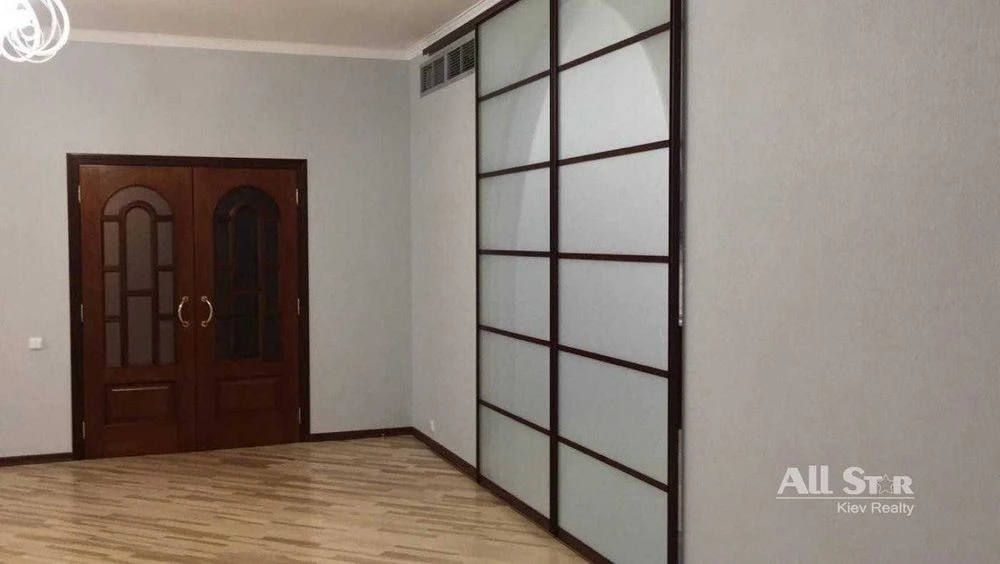 Оренда 4к квартири в Києві, Печерський р-н, Кропивницького в