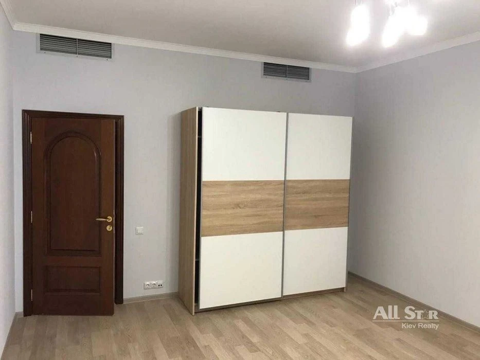 Оренда 4к квартири в Києві, Печерський р-н, Кропивницького в