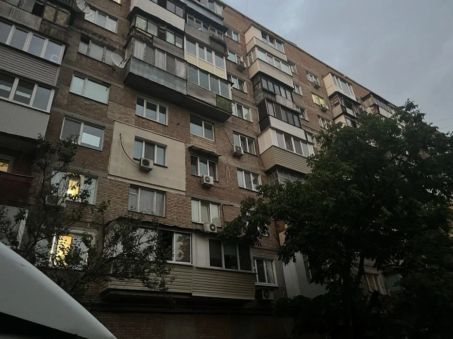 Довгострокова оренда двокімнатної квартири-студї 44 кв м в К