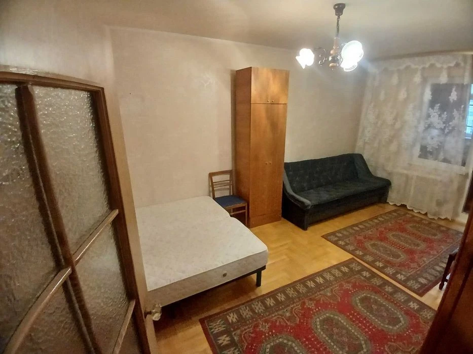 1кім. кв. вул. Драгоманова 14 (Позняки)
