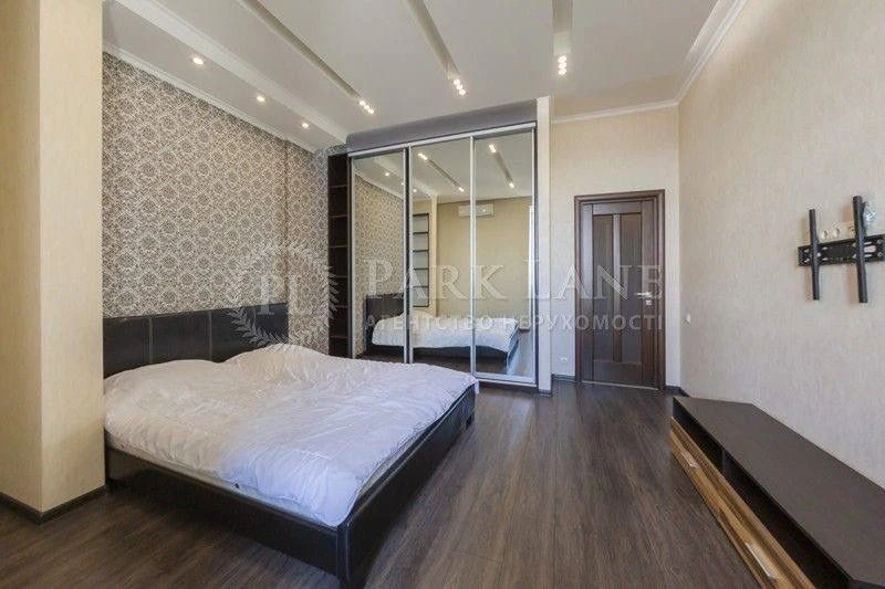 Жк Панорама на Печерську, Евгена Коновальця 44А