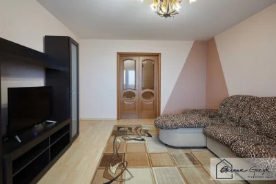 ОРЕНДА 4-кім. квартири 97 м², ДАРНИЦЬКИЙ бульвар, 10-А парк