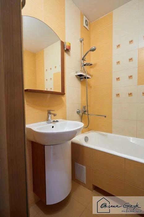 ОРЕНДА 4-кім. квартири 97 м², ДАРНИЦЬКИЙ бульвар, 10-А парк