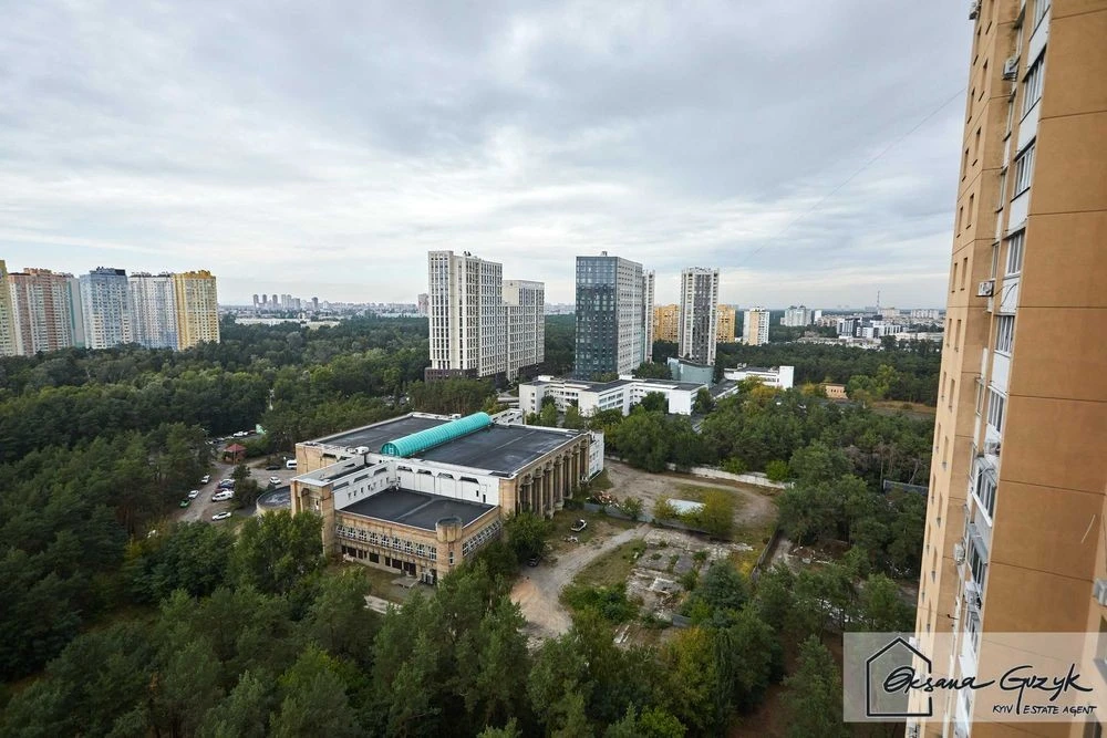 ОРЕНДА 4-кім. квартири 97 м², ДАРНИЦЬКИЙ бульвар, 10-А парк