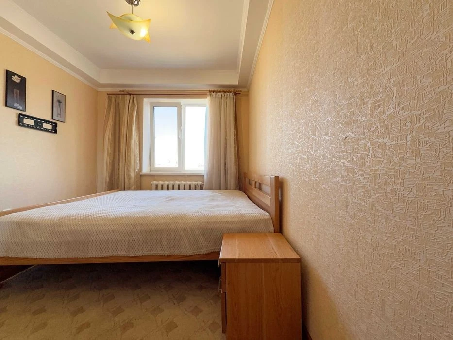 Оренда трикімнатної квартири 65m2 Оболонський пр-т |м| Оболо