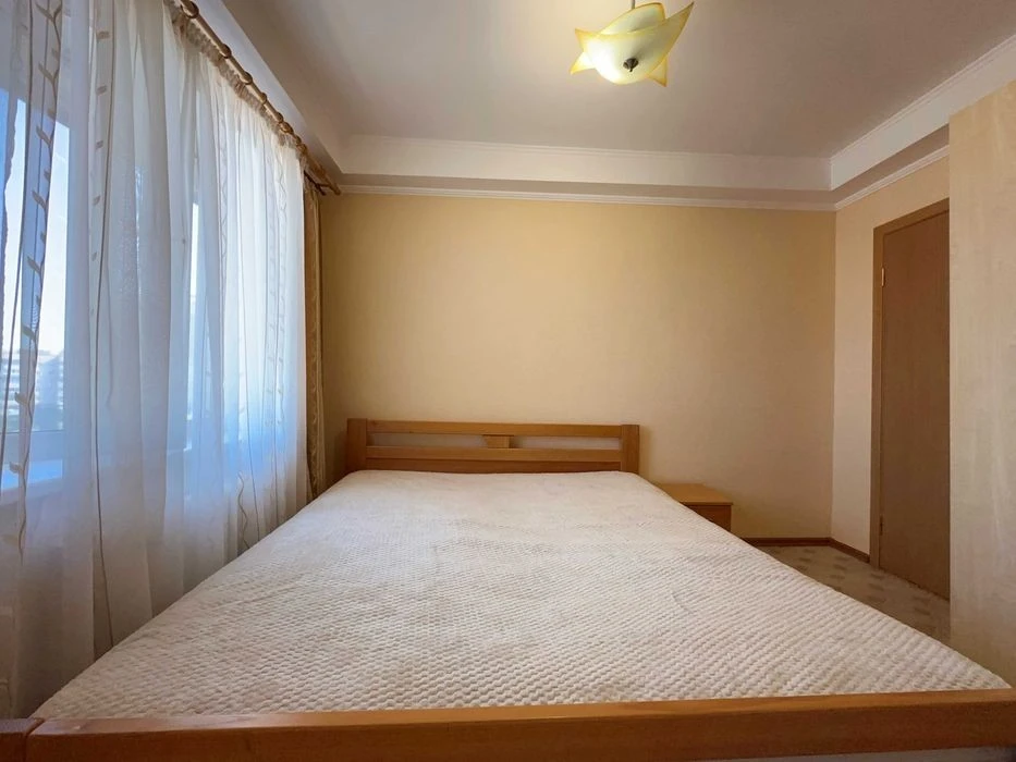 Оренда трикімнатної квартири 65m2 Оболонський пр-т |м| Оболо