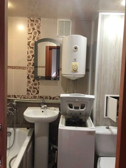 Продам 1комн.квартиру Валентиновская,метро Студенческая.Акад