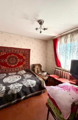 4-комнатная квартира в кирпичном доме, Десантный бульвар
