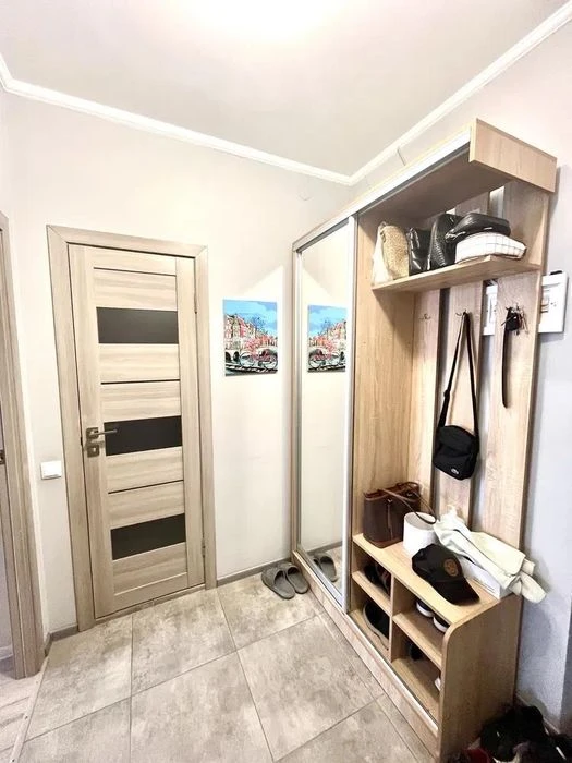 Продаж 1 кімн квартира 45.80 м² 7/11 ц вул.Городницька 10300