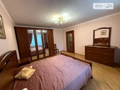 Продаж 2к квартири 54 кв. м на вул. Митрополита Андрія Шепти
