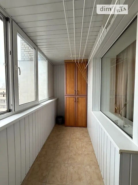 Продаж 2к квартири 54 кв. м на вул. Митрополита Андрія Шепти