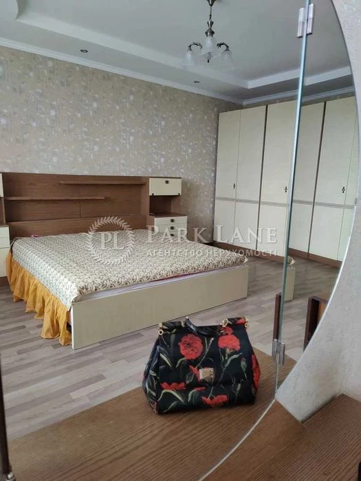 Продам 2к на Харківському Шосе, 17-А. Простора квартира з ре