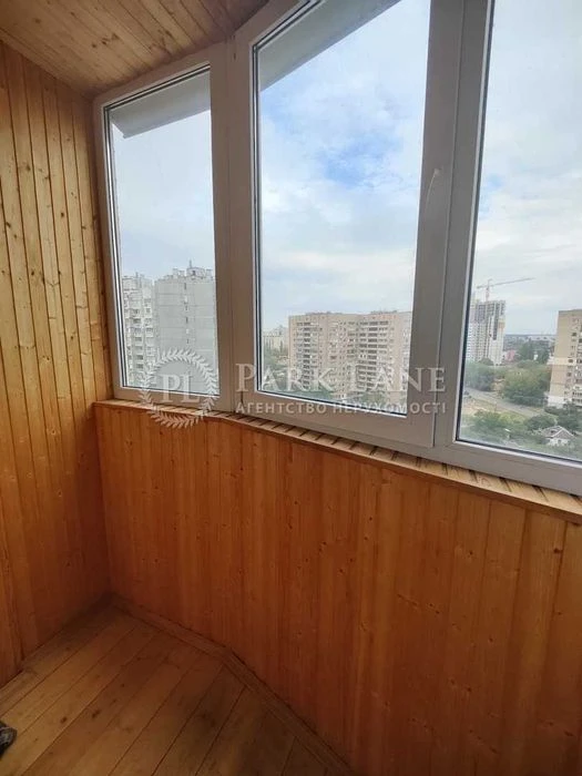 Продам 2к на Харківському Шосе, 17-А. Простора квартира з ре